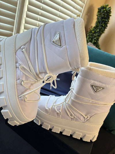 Pràda Short Ski Boots(On Hand)