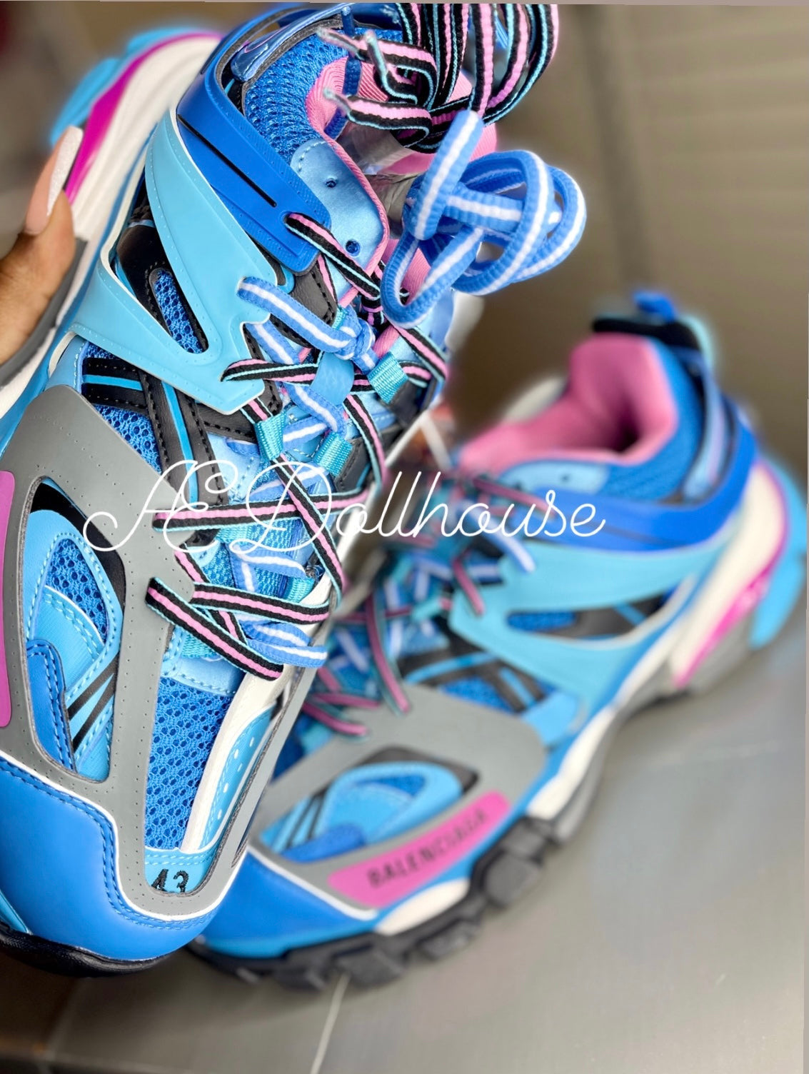Blue&Pink Track.2