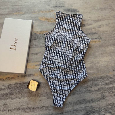 One Piece Sleeveless C.D