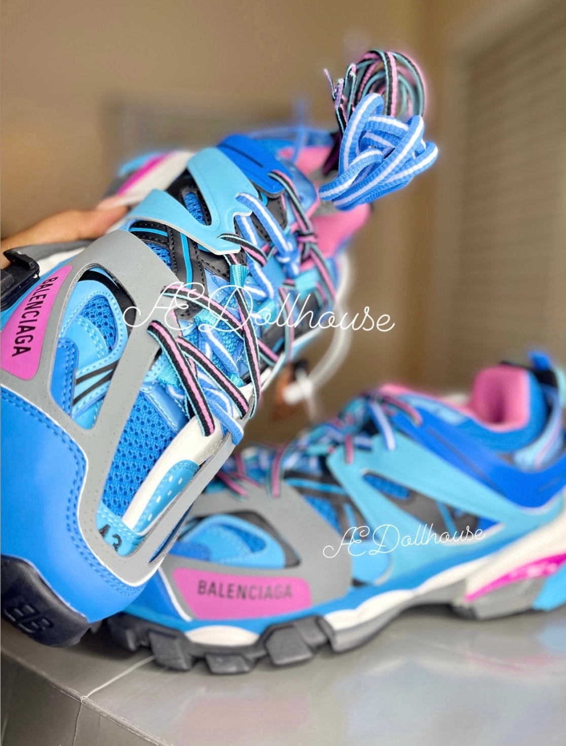 Blue&Pink Track.2